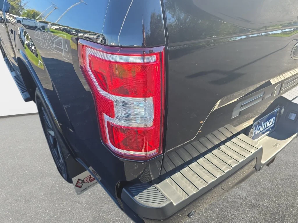 Certified Used 2020 Agate Black Metallic Ford XLT image 27