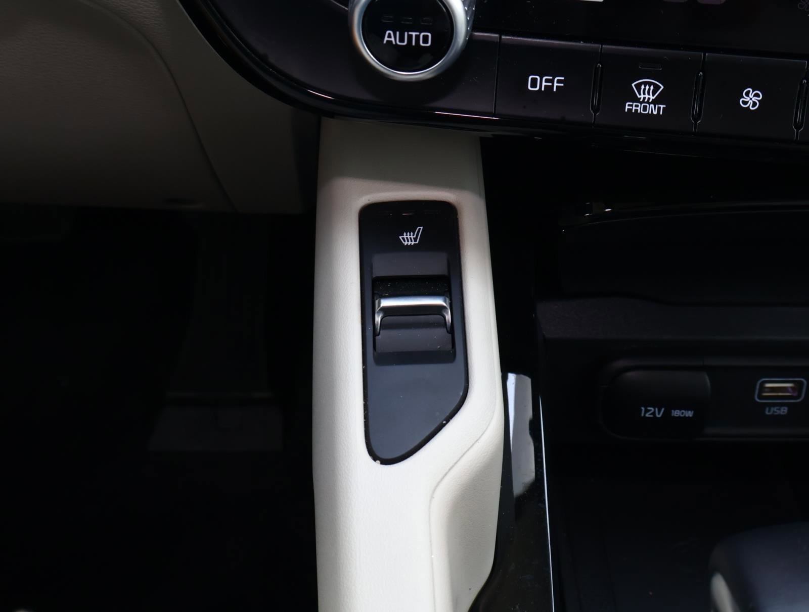 2025 Kia Telluride S - Photo 24