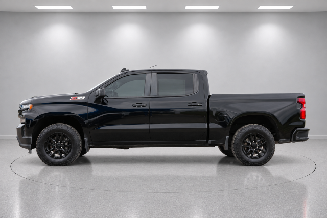 Used 2019 Black Chevrolet RST image 6