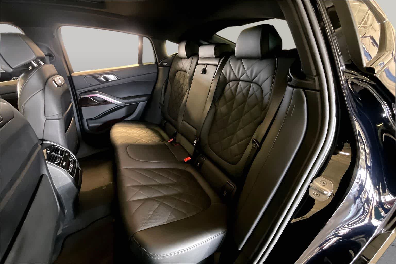 Used 2024 Carbon Black Metallic BMW xDrive40i image 19