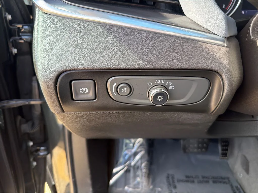 Used 2020 Gray Buick Essence image 19