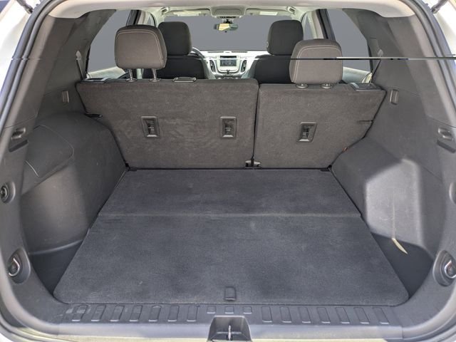 Used 2021 White Chevrolet LS image 12