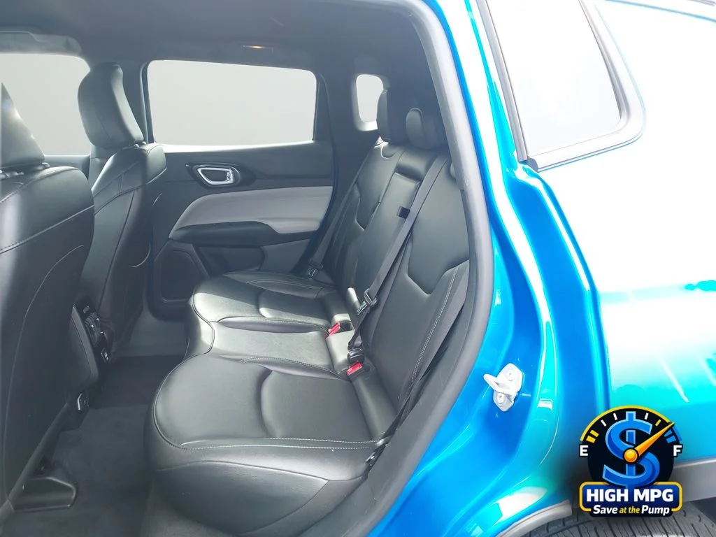 Used 2025 Blue Jeep Limited image 31
