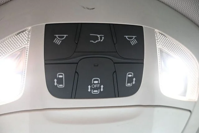 Used 2017 Gray Chrysler Touring L Plus image 34