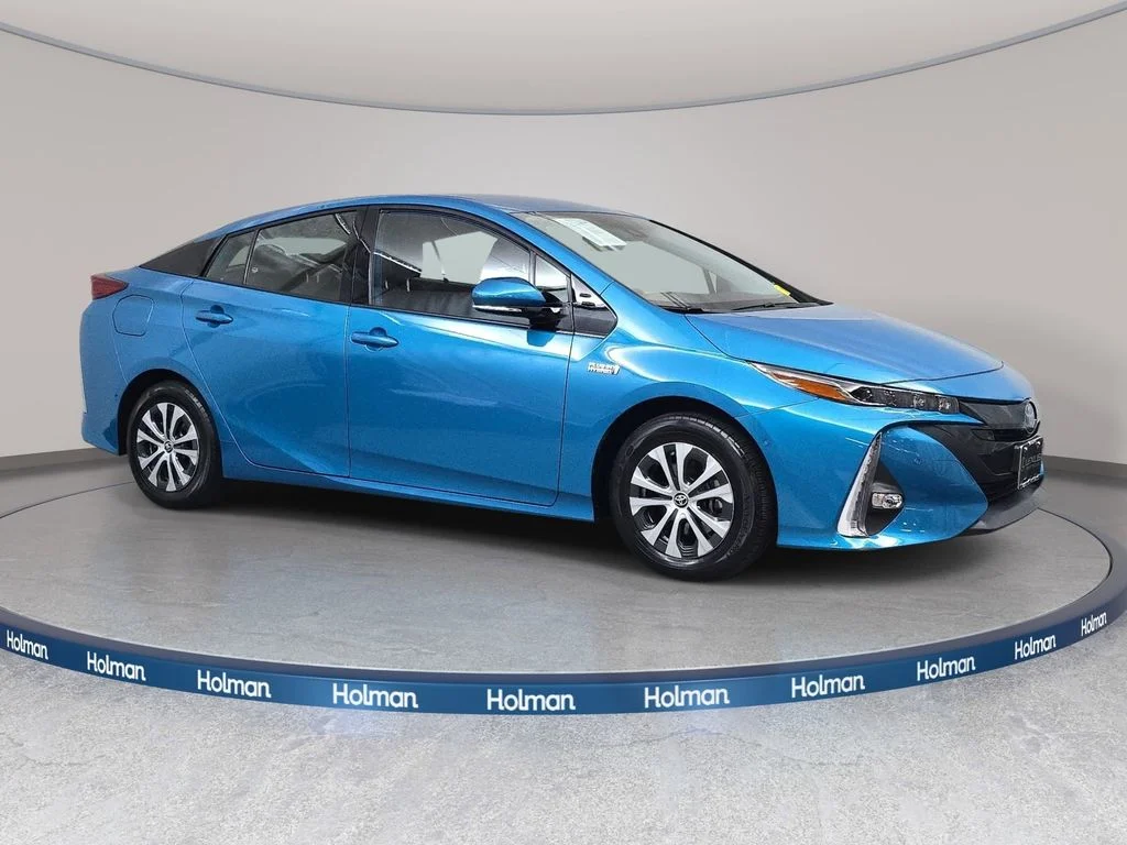Used 2020 Blue Toyota Limited image 4