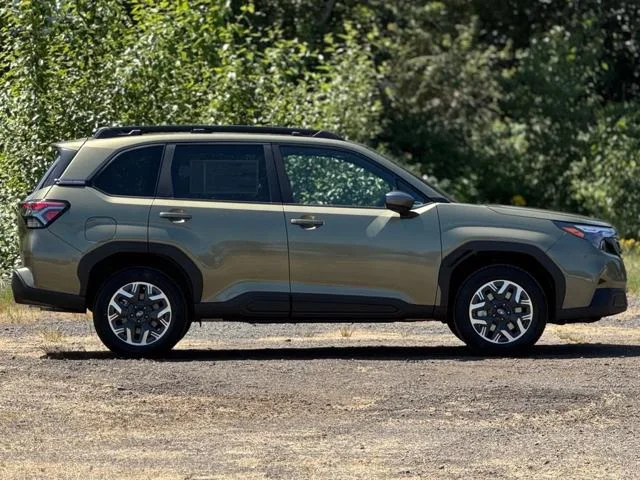 New 2026 AUTUMN GREEN METALLIC Subaru Limited image 8