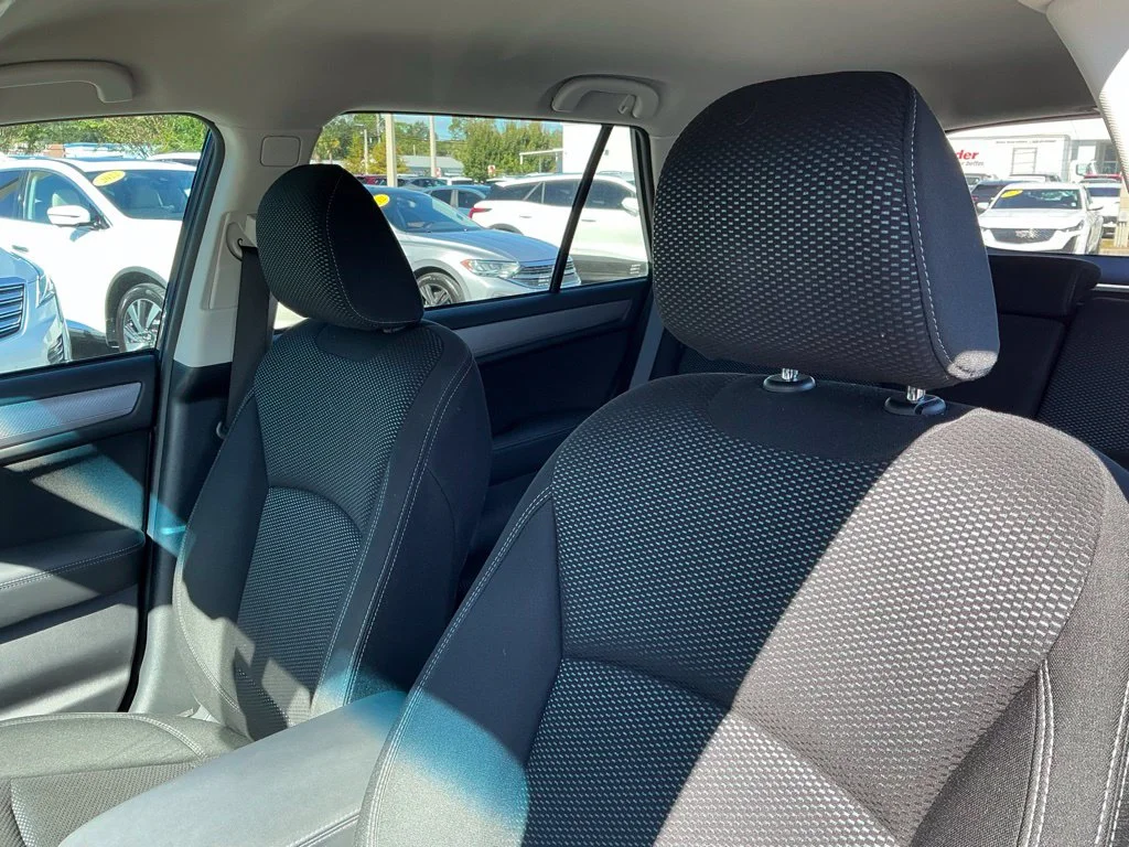 Used 2019 Blue Subaru 2.5i Premium image 48