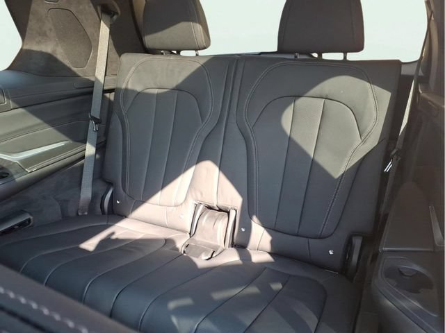 Used 2021 Black BMW M50i image 23