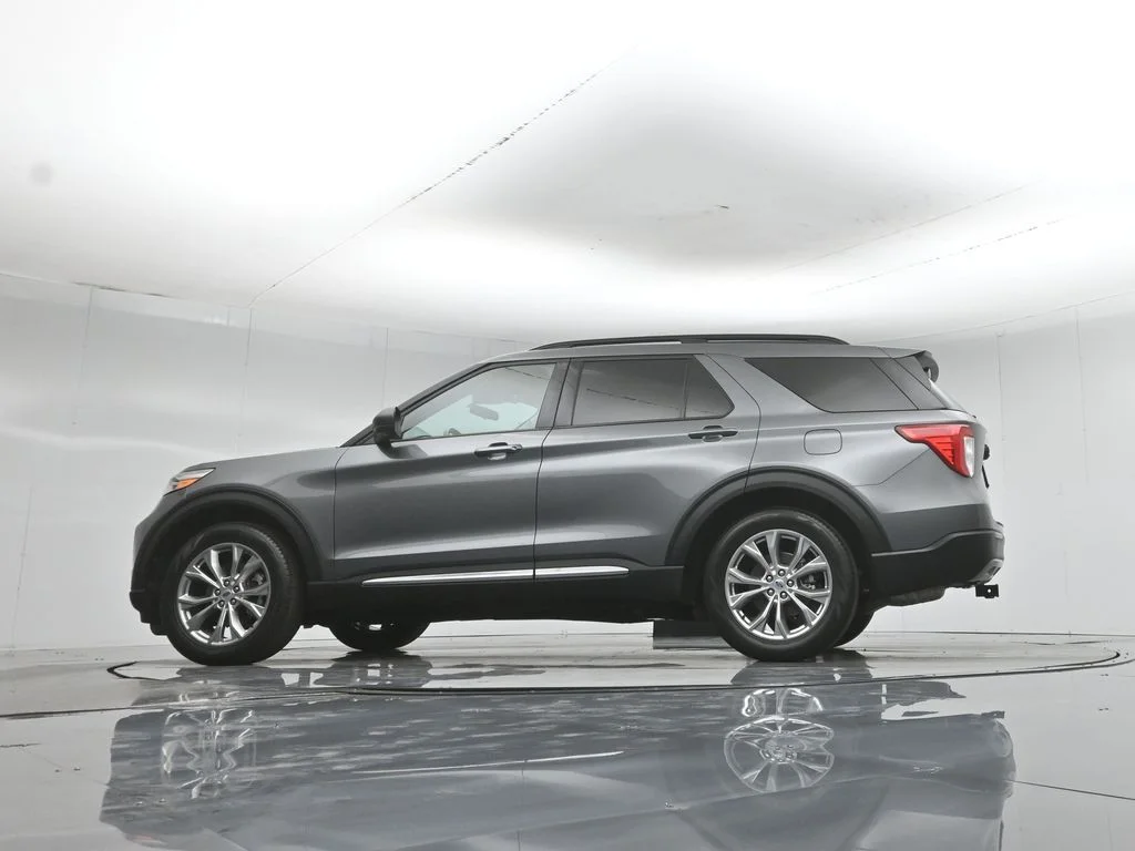 Certified Used 2023 Gray Ford XLT image 58