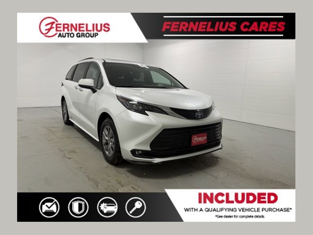 2025 Toyota Sienna XLE