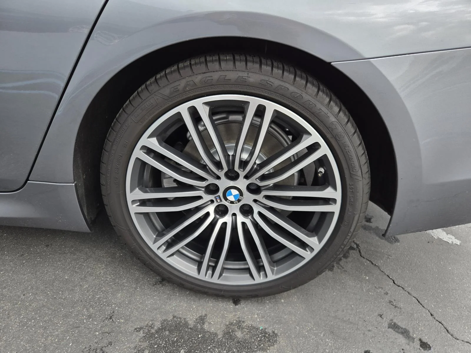 2019 BMW 5 Series 530i - Photo 36