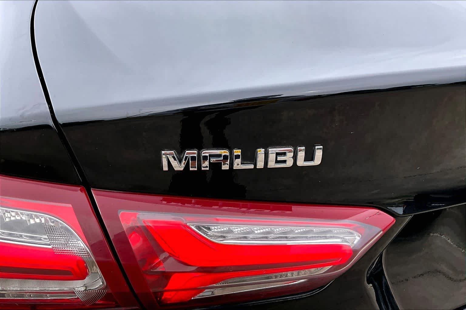 Used 2020 Mosaic Black Metallic Chevrolet LT image 30