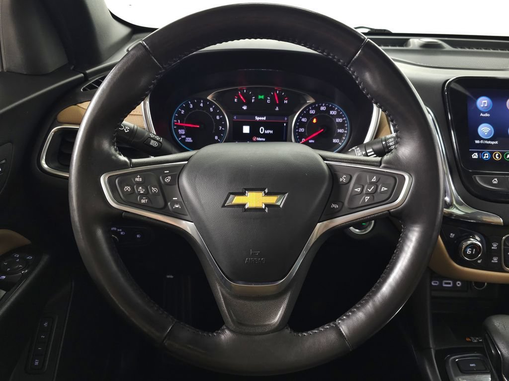 Used 2022 IRIDESCENT PEARL TRICOAT Chevrolet Premier image 20