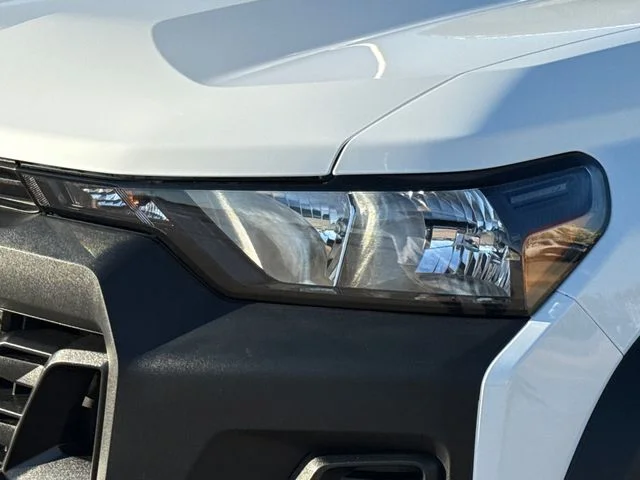 Used 2023 White Chevrolet Trail Boss image 4