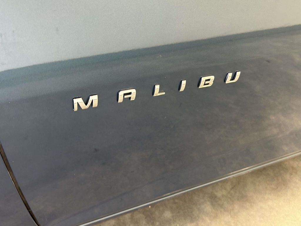 Used 2025 Blue Chevrolet LT image 9
