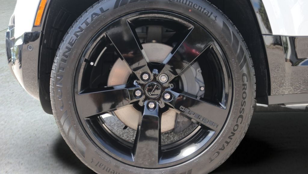 New 2026 Fuji White Land Rover X-Dynamic SE image 29
