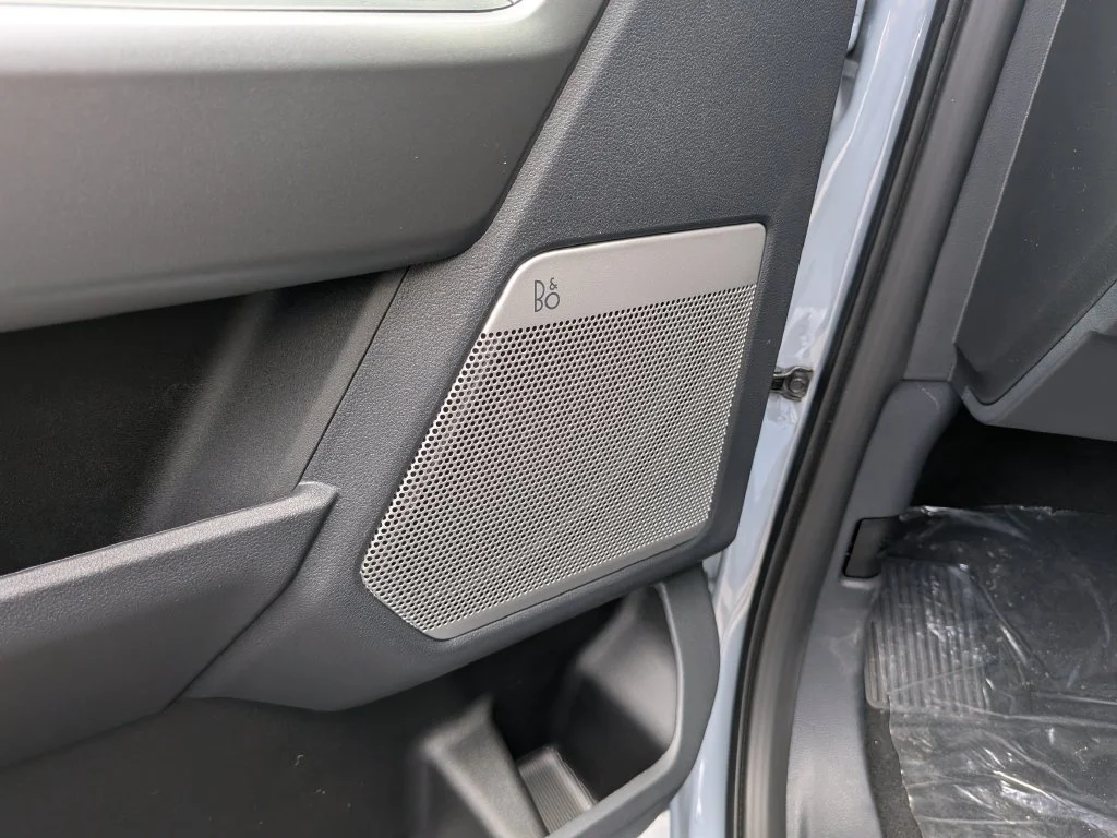 New 2026 Glacier Gray Metallic Tri-Coat Ford F-250® Lariat® image 21