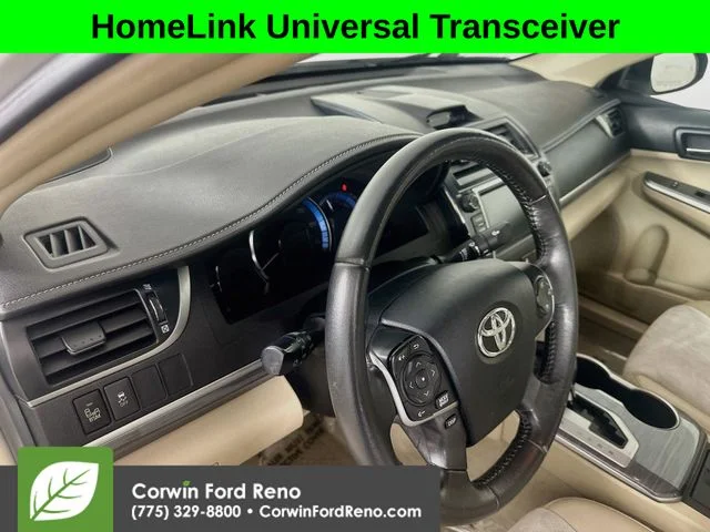 Used 2012 Super White Toyota XLE image 9