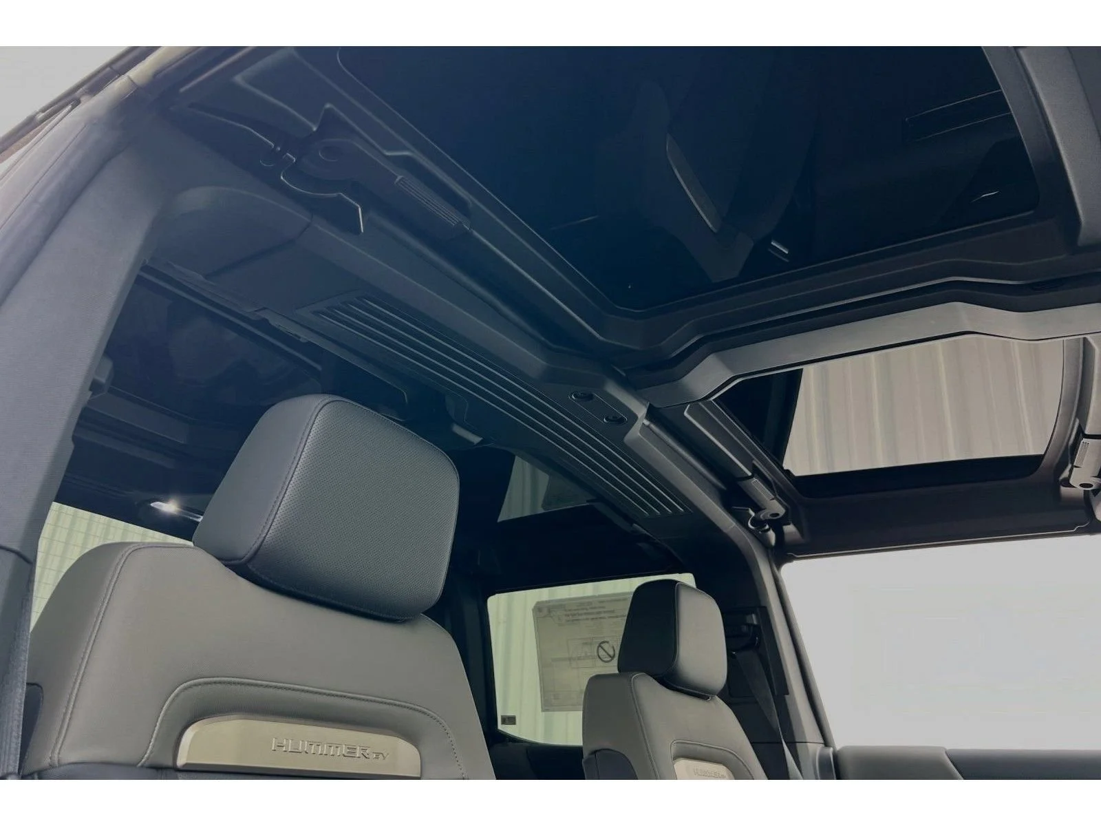 2025 GMC HUMMER EV 3X - Photo 15