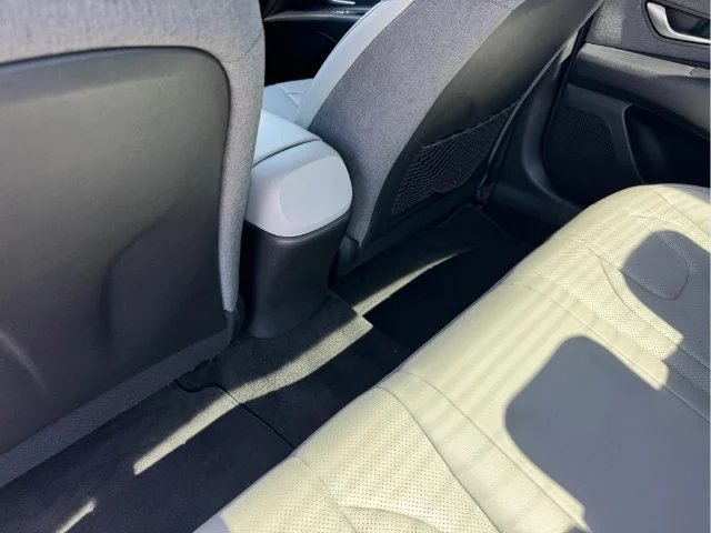 Used 2022 Blue Hyundai Limited image 17