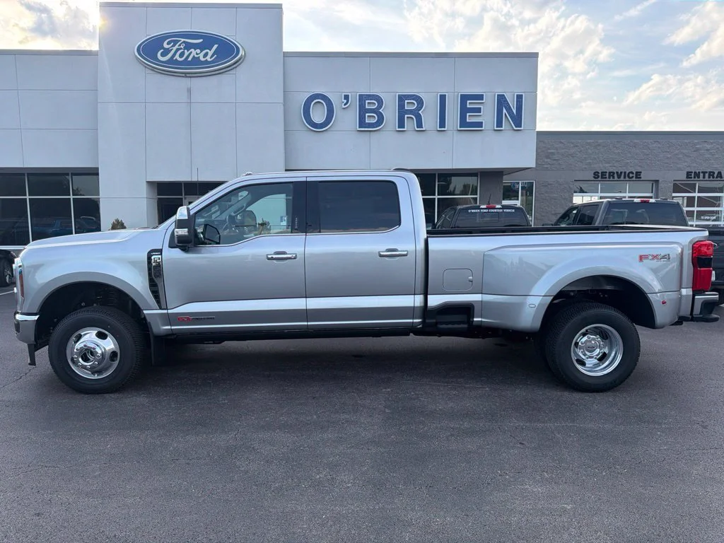 New 2027 Iconic Silver Metallic Ford F-350® Lariat® image 2
