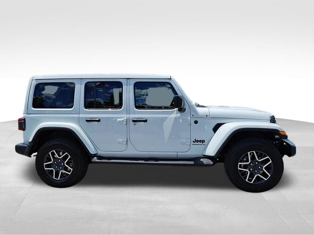 New 2026 Bright White Clear-Coat Exterior Paint Jeep Sahara image 6