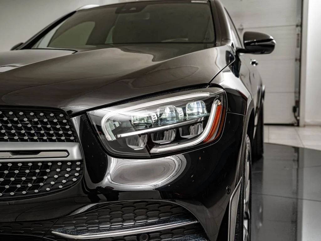 Used 2022 Black Mercedes-Benz GLC 300 image 13
