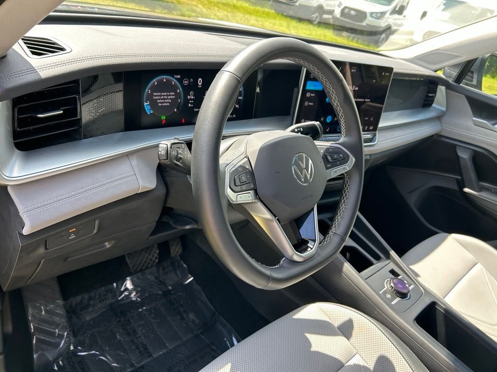 Certified Used 2025 Gray Volkswagen 2.0T SE image 24