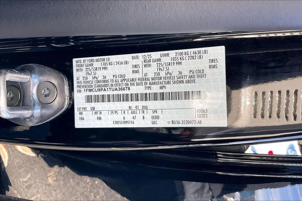 New 2026 Agate Black Metallic Ford ST-Line Elite image 34