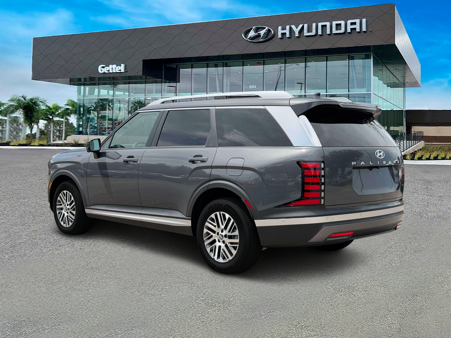 New 2027 Gray Hyundai SEL Premium FWD image 17
