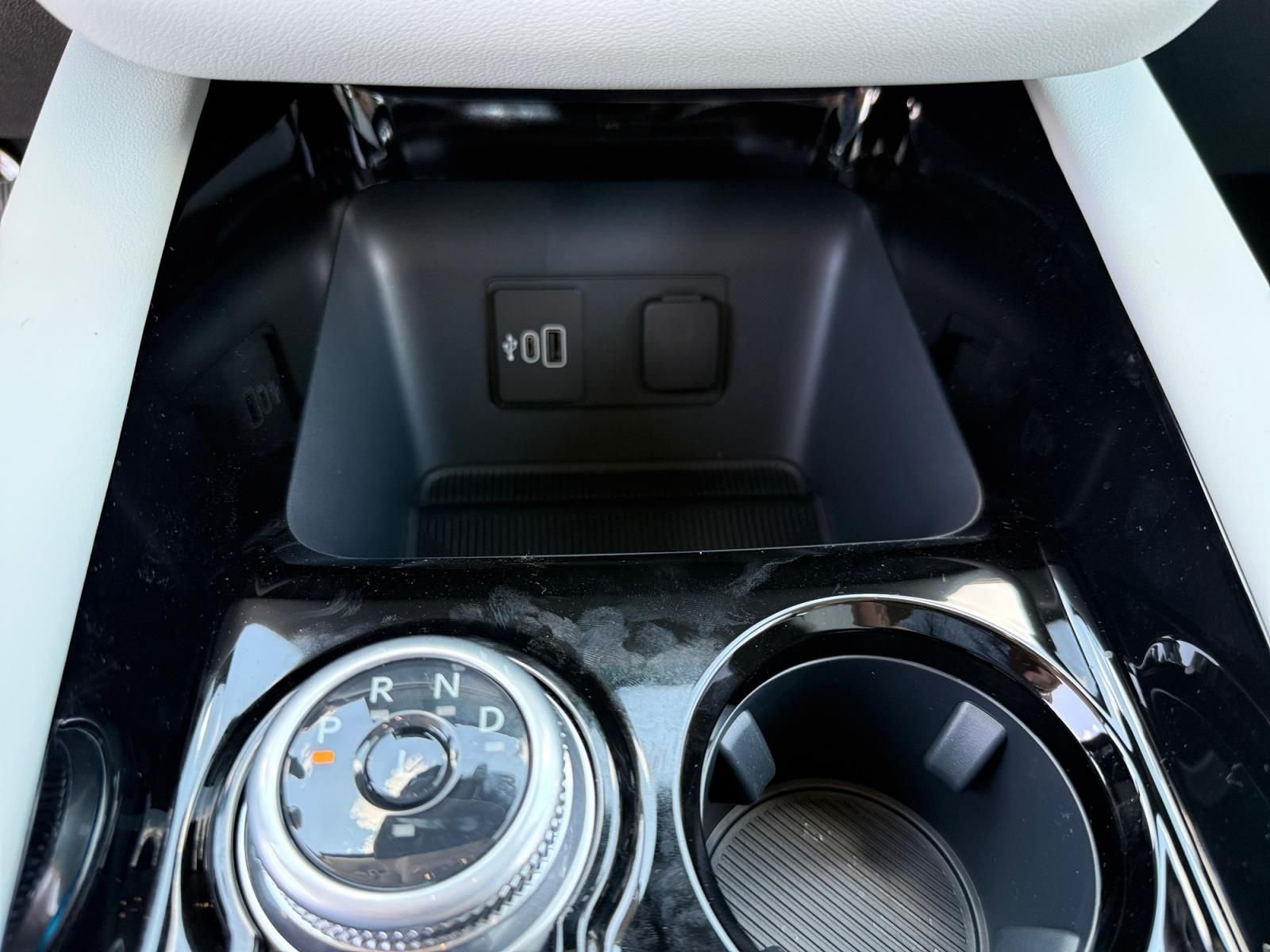New 2026 Carbonized Gray Metallic Ford Platinum™ image 21