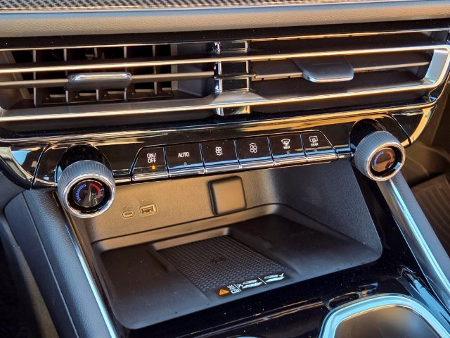 2027 Chevrolet Traverse Z71 - Photo 14