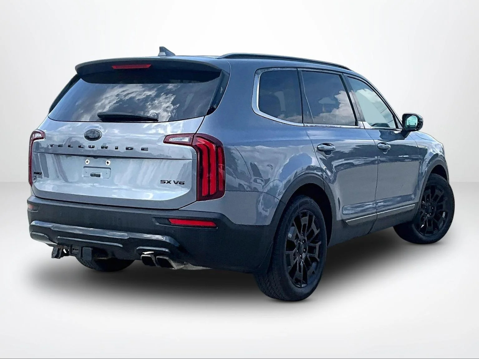 Used 2021 Gray Kia SX image 3
