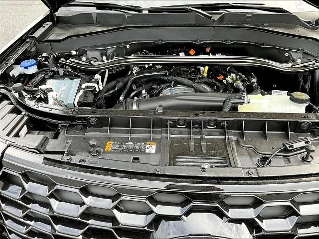 New 2026 Agate Black Metallic Ford ST-Line image 46