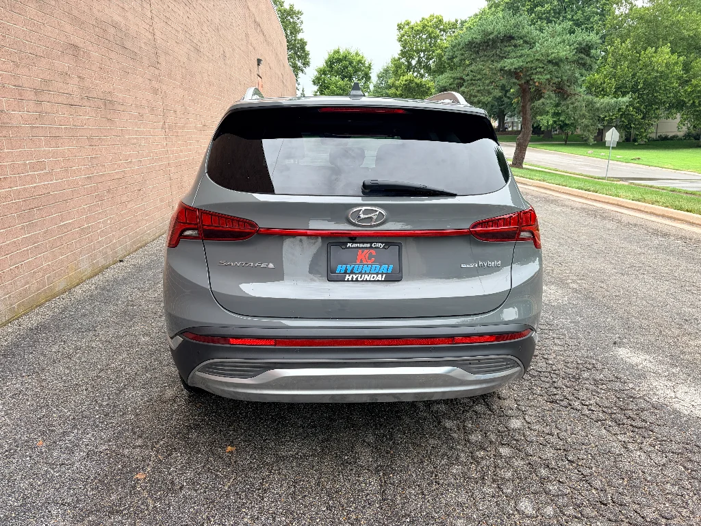 Used 2023 Hampton Gray Hyundai Limited image 4