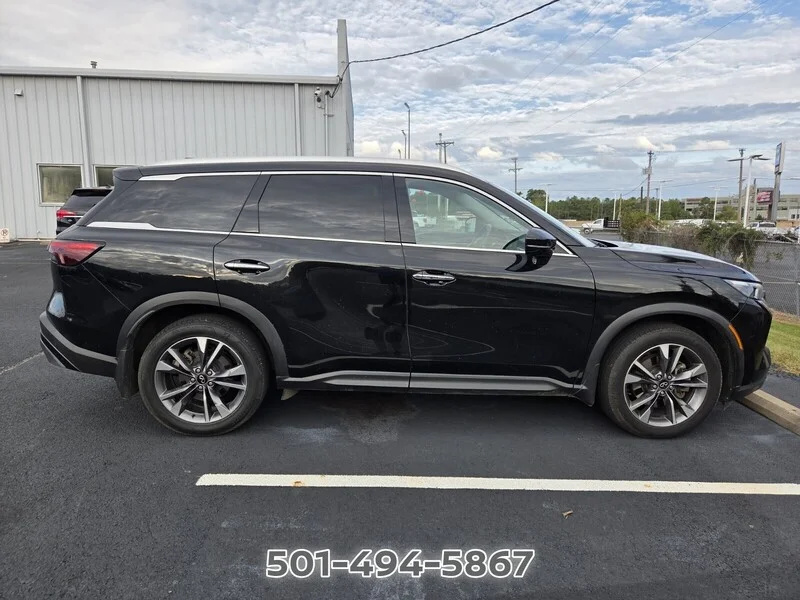 Used 2022 Mineral INFINITI LUXE image 4