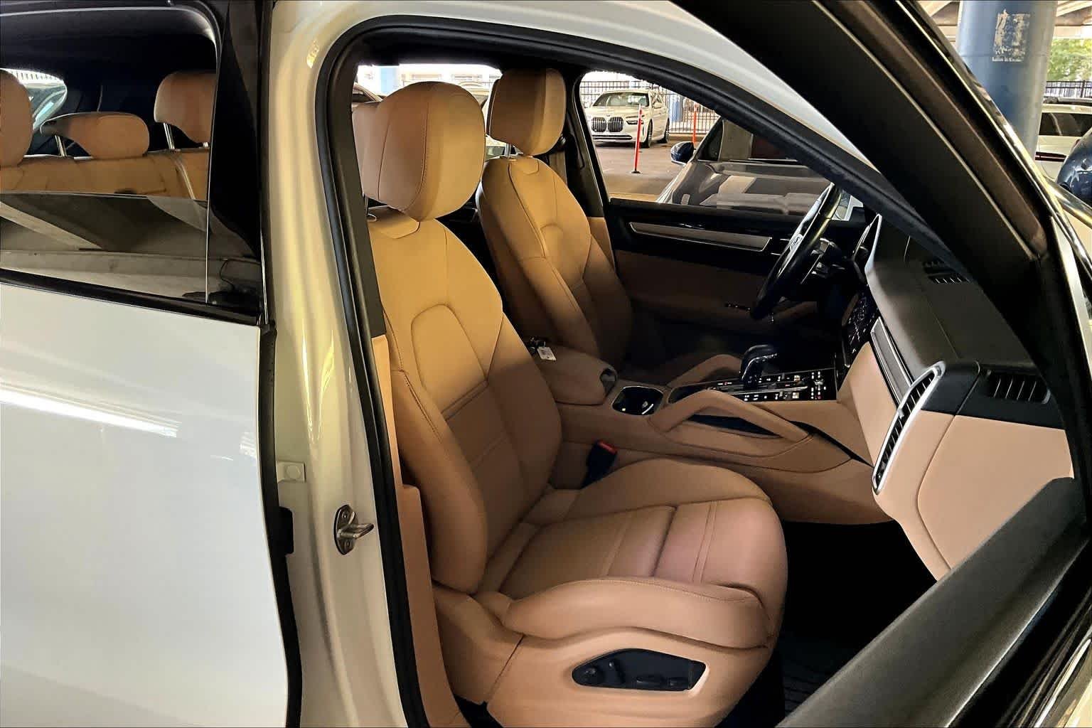 Used 2022 Carrara White Metallic Porsche E-Hybrid image 26