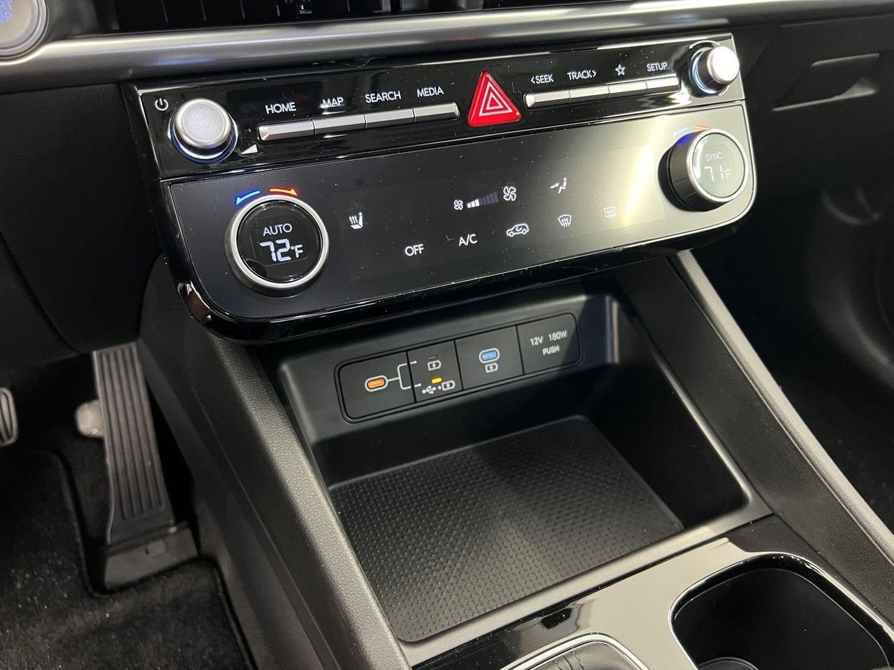 New 2026 Phantom Black Hyundai SEL AWD image 18