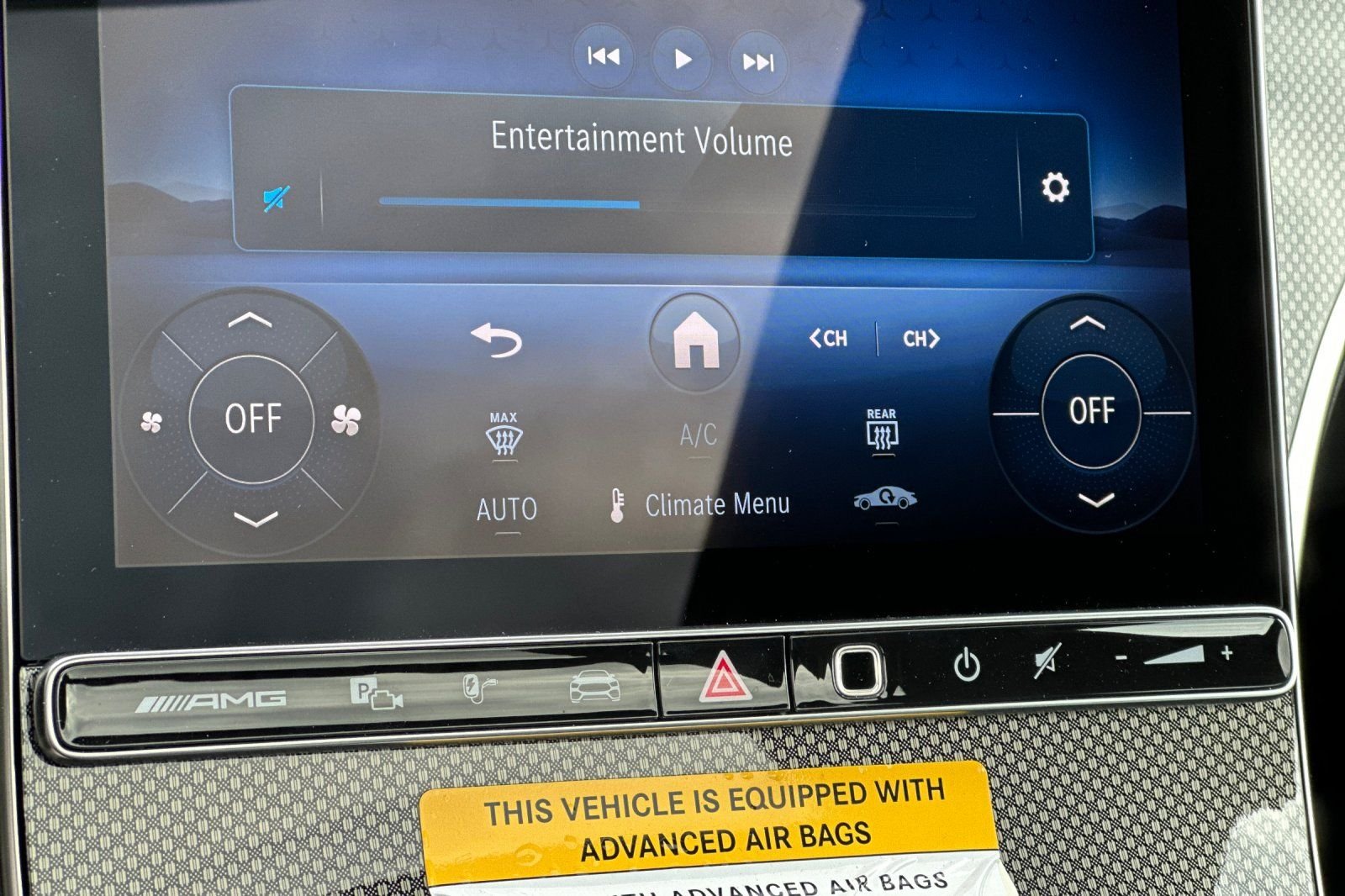 2025 Mercedes-Benz GLC AMG GLC63 S - Photo 17