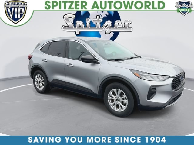 Used 2023 Silver Ford Active image 2