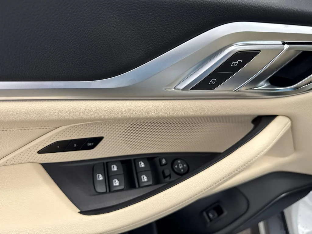 New 2026 White BMW eDrive40 image 14