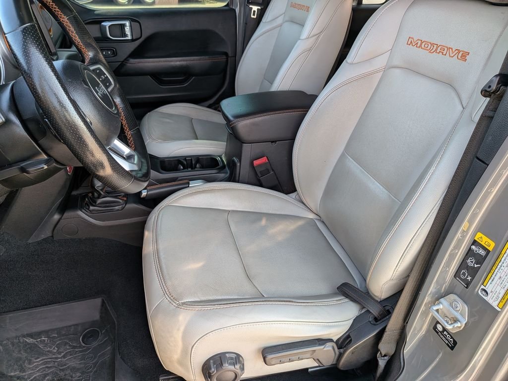 Used 2021 Gray Jeep Mojave image 14