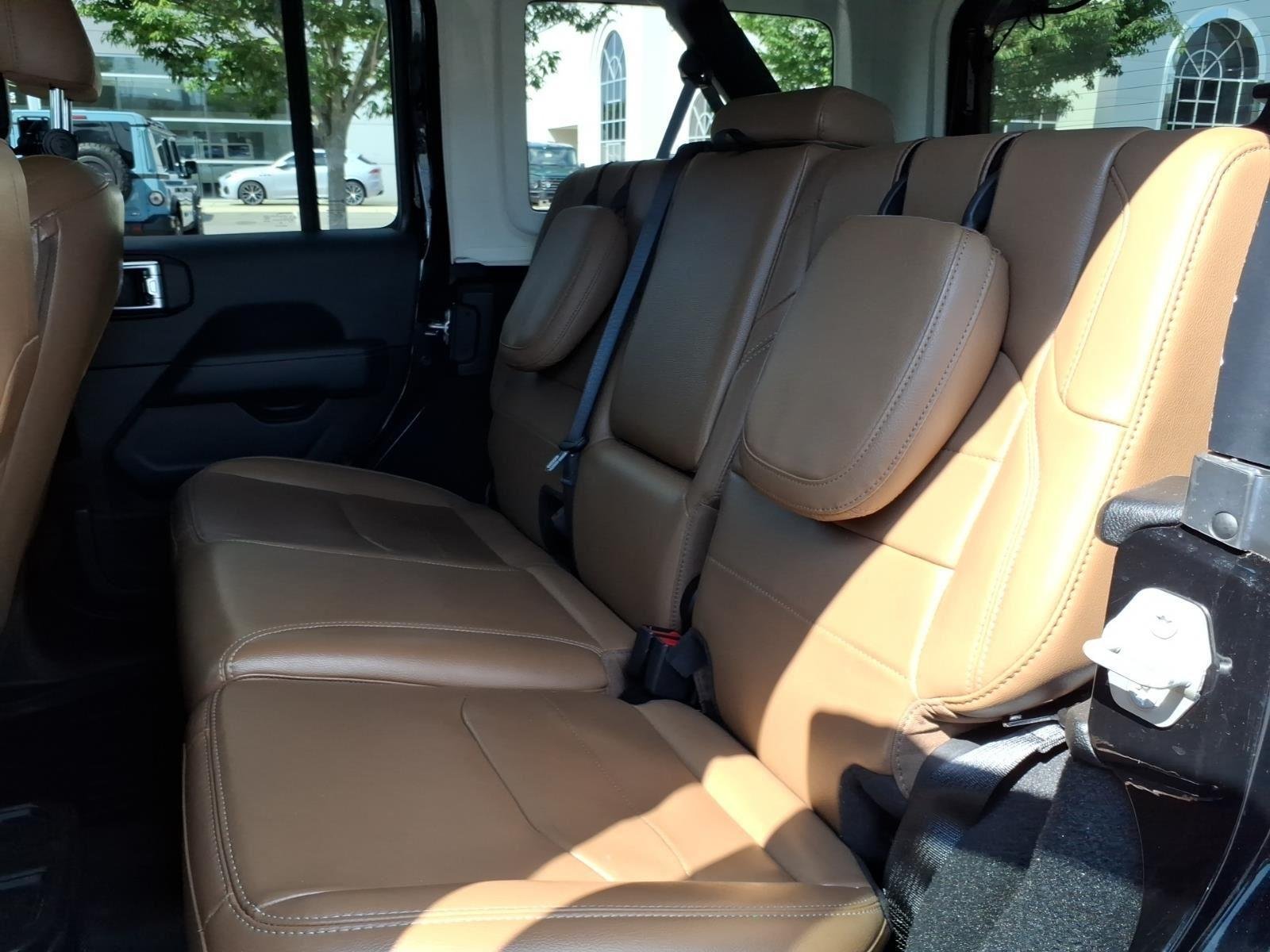 Used 2023 Black Clearcoat Jeep Sahara image 21