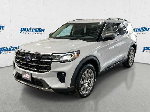 Used 2026 Star White Ford Active image 1