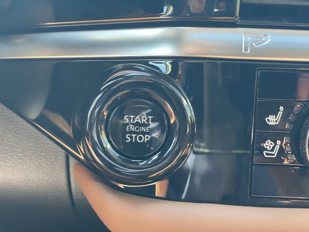 New 2026 Super Black Nissan Platinum image 25