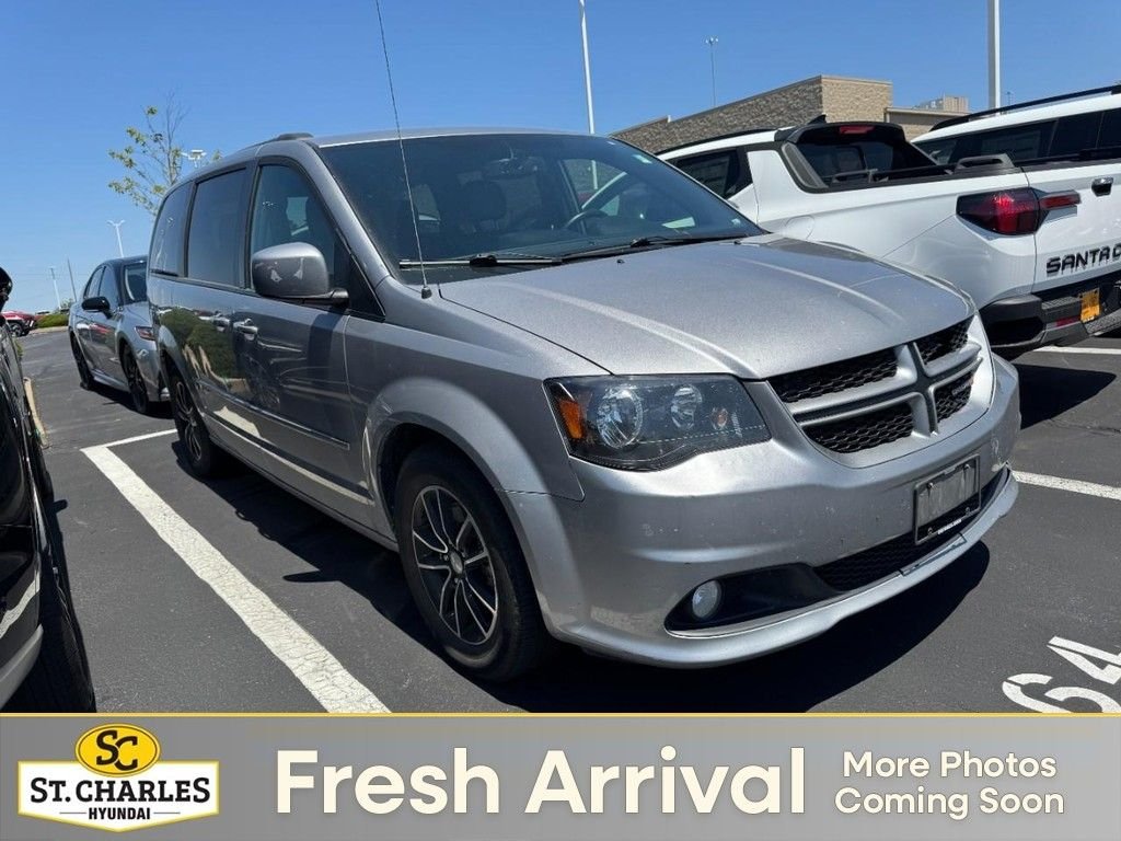 2017 Dodge Grand Caravan GT's photo