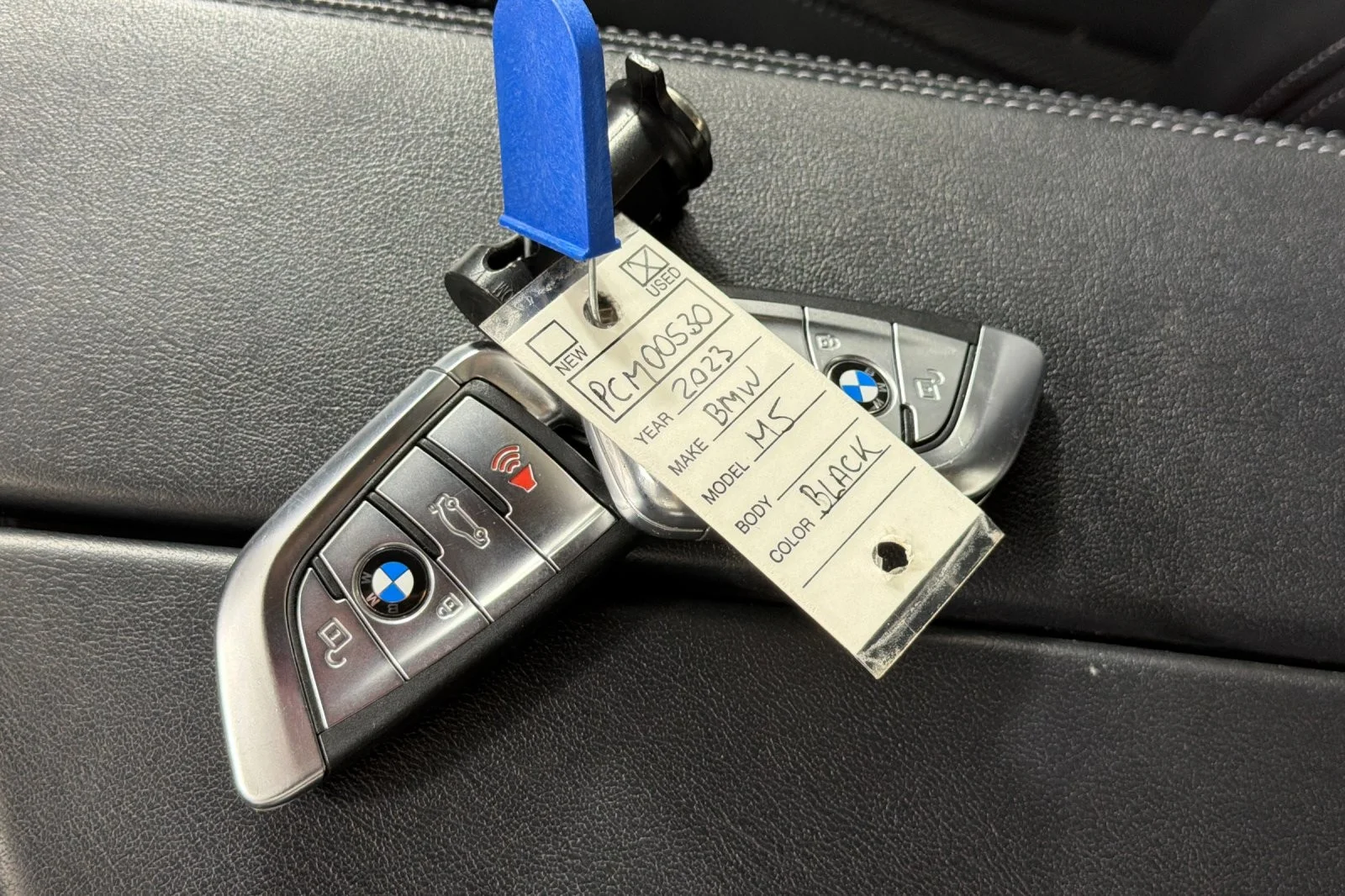 Used 2023 BLACK SAPPHIRE BMW Sedan image 24