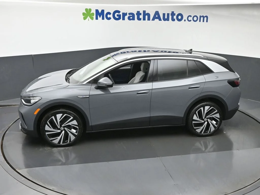 New 2026 Pure Gray W/ Black Roof Volkswagen Pro S Plus image 23