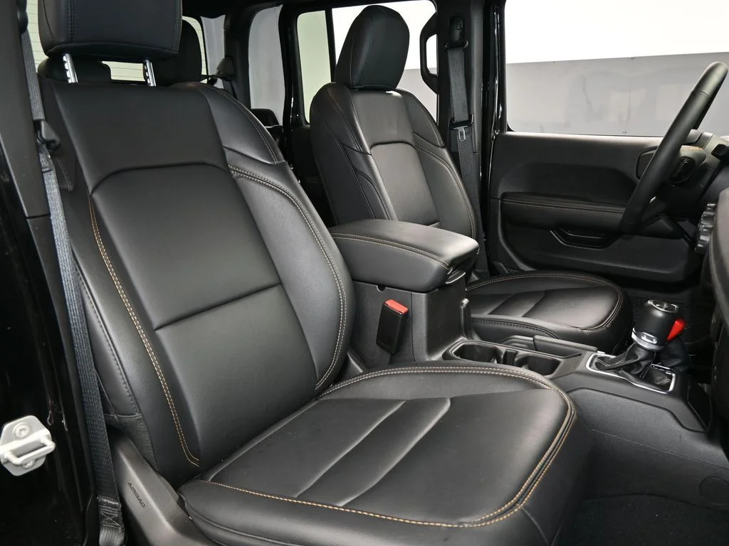 Used 2024 Black Clearcoat Jeep Sport S image 39
