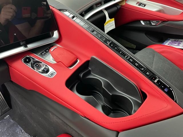 2025 Chevrolet Corvette 2LZ - Photo 10